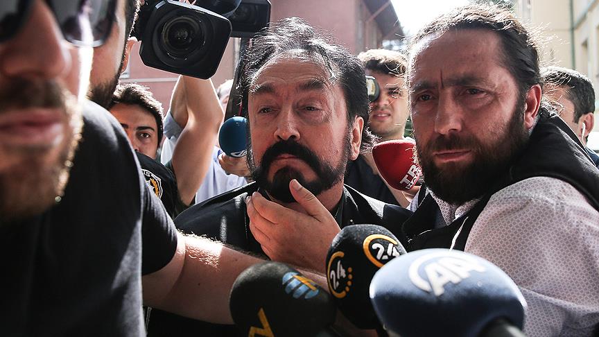 'Adnan Oktar FETÖ lehine çalıştı'