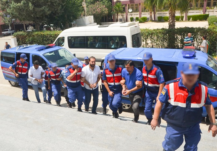 Adana'da jandarma ekipleri ağustos ayında 406 kişiyi yakaladı