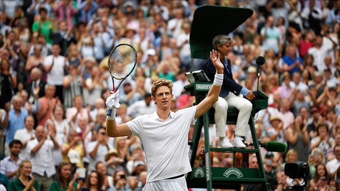 Wimbledon'da tarihi yarı finalin galibi Anderson