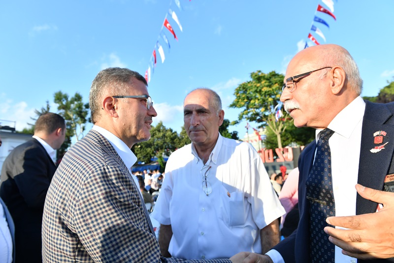 Üsküdar’da 15 Temmuz Şehitlerini Anma Etkinliğinde Duygulu Anlar