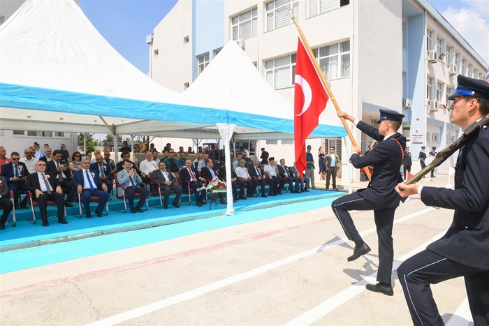 Vali Demirtaş, Kemal Serhadlı Polis Meslek Yüksek Okulu Mezuniyet Töreni'ne Katıldı