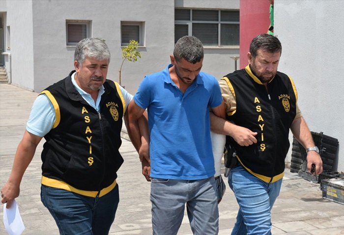 Cami ve kooperatiften hırsızlık kamerada