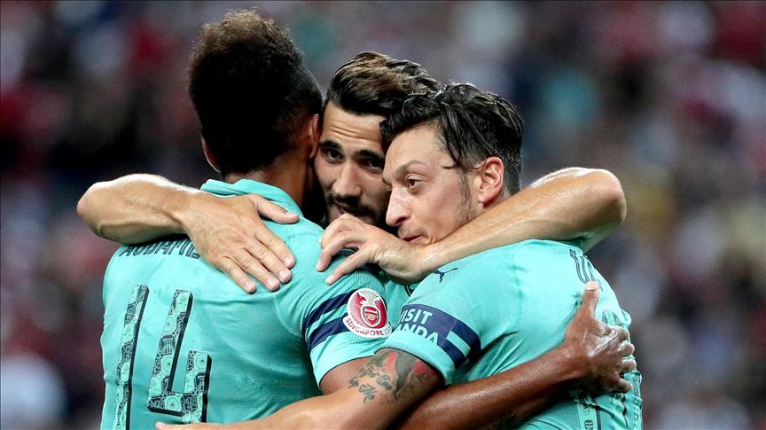 Arsenal, PSG'yi farklı yendi