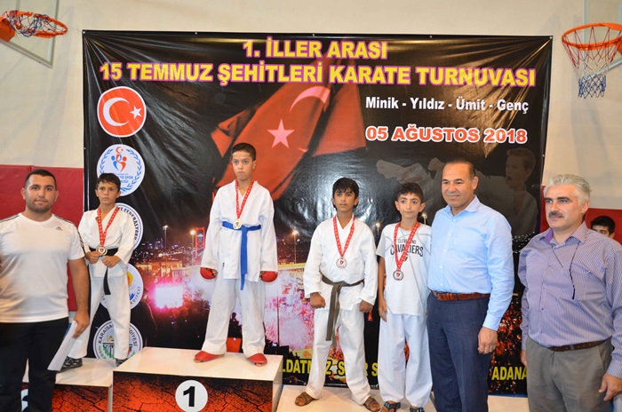 Adana'nın ilçesi Karaisalı'da İller Arası 15 Temmuz Şehitleri Karate Turnuvası Tamamlandı