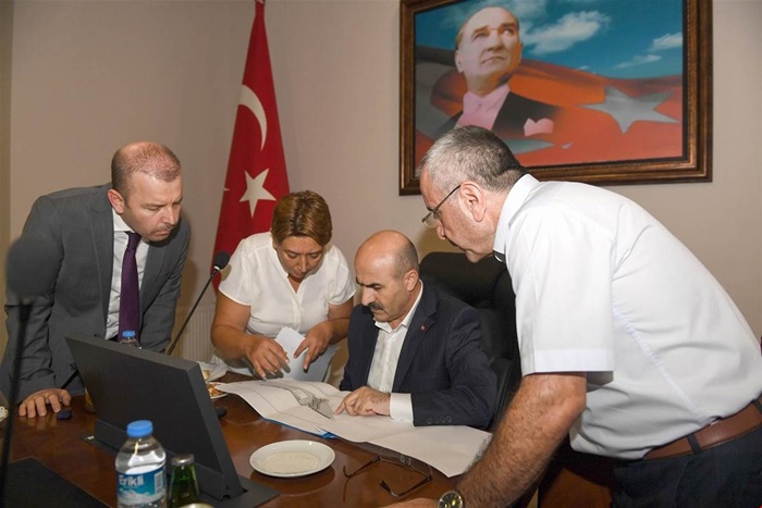 Vali Demirtaş, Dsi Bölge ve Çevre Şehircilik İl Müdürlüğü yetkilileri ile bir araya geldi  