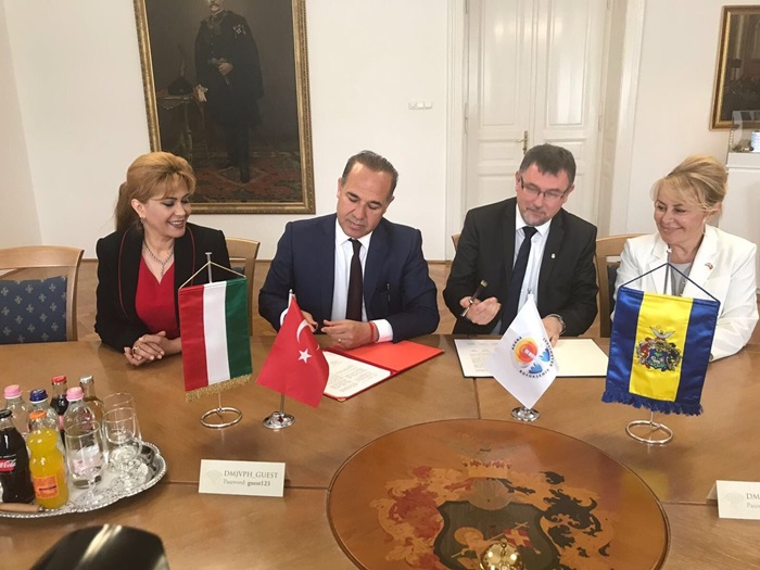 Adana ve Debrecen kardeş şehir oldu  