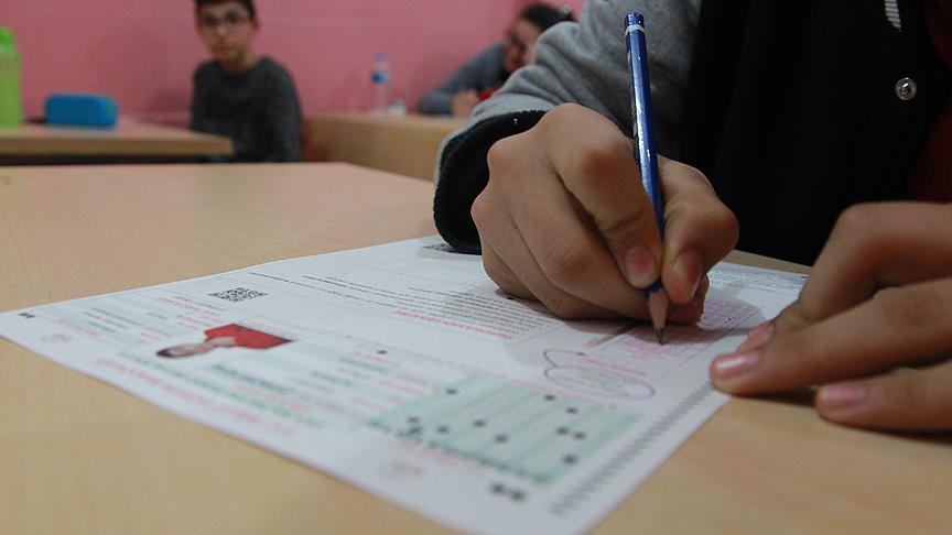 MEB liselerdeki sınav uygulamalarını Kovid-19 tedbirleri doğrultusunda yeniden düzenledi