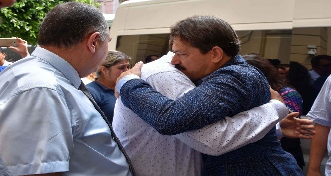 Yeldan’a alkış ve gözyaşlarıyla veda