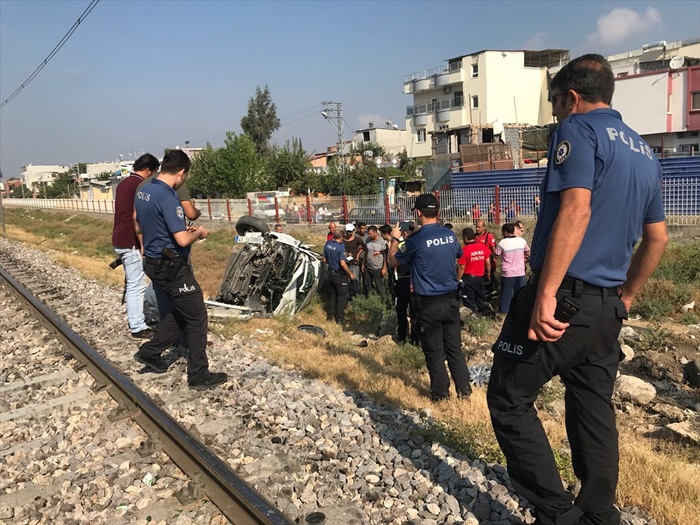 Adana'da hemzemin geçitte kaza: 1 ölü