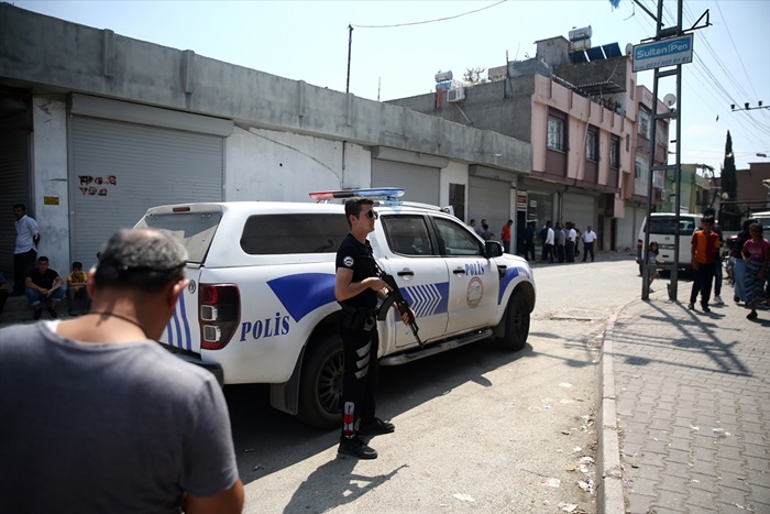 Adana'da silahlı kavga: 3 yaralı