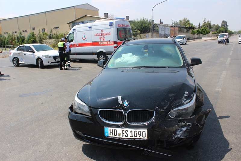Adana'da trafik kazası: 2 yaralı