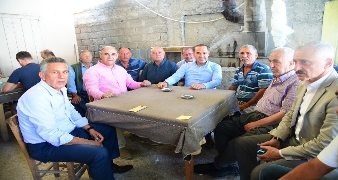 Başkan Sözlü Pozantı’da vatandaşlarla kucaklaştı