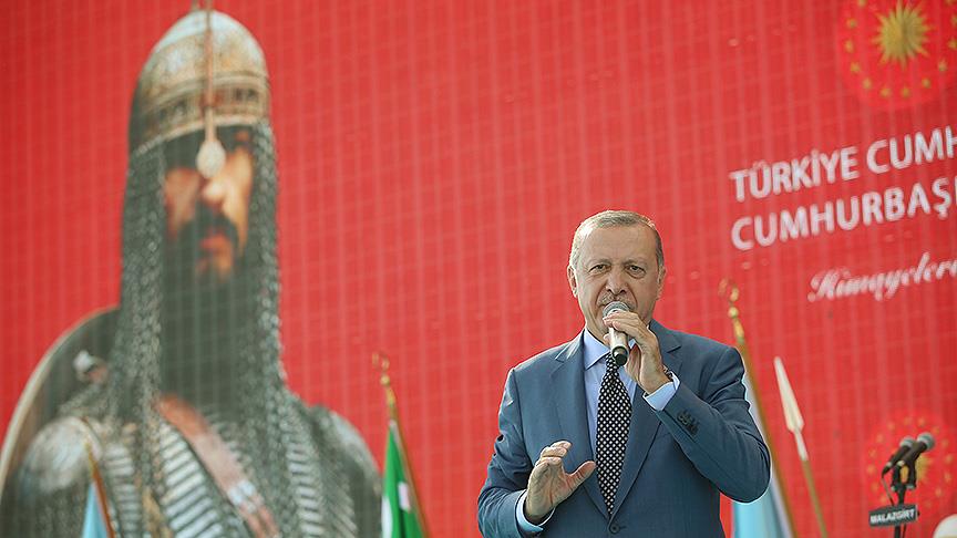 Erdoğan: Malazgirt ruhunu unutursak ne öncemiz kalır ne sonramız