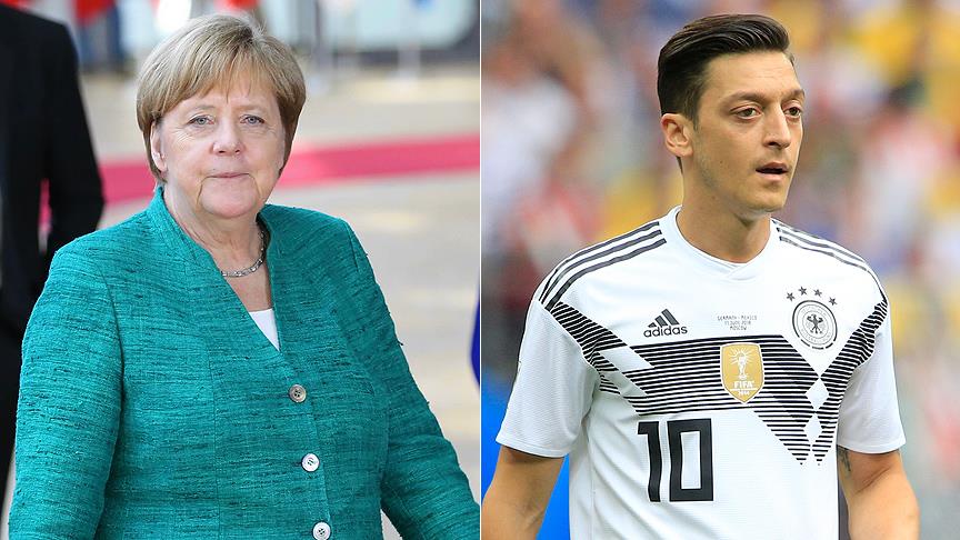 Merkel'den Mesut Özil açıklaması