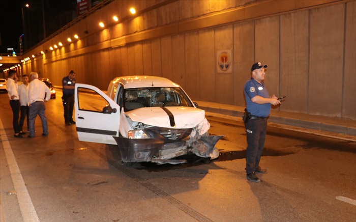 Adana'da trafik kazası: 2 yaralı