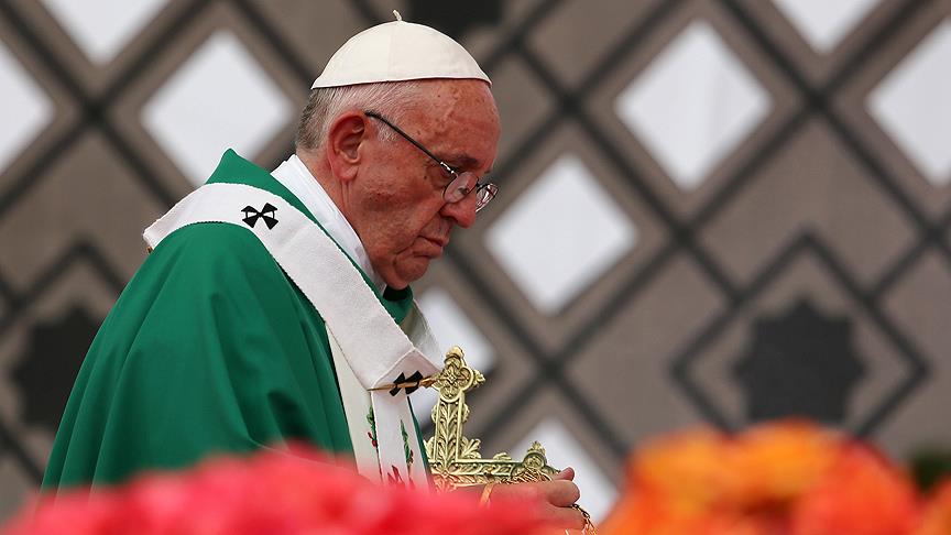 Papa Franciscus Ezher Şeyhi ile görüştü