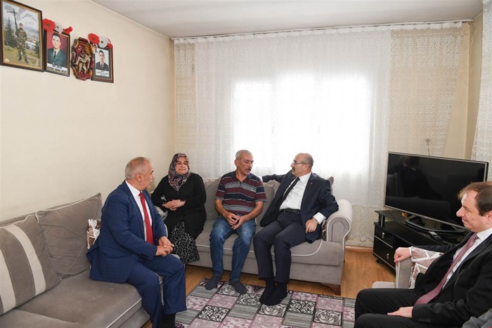 Vali Demirtaş’tan Şehit Ailesine Ziyaret
