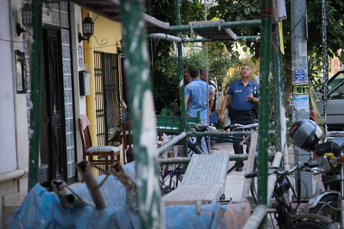 Adana'da iskele çöktü: 1 ölü, 1 yaralı