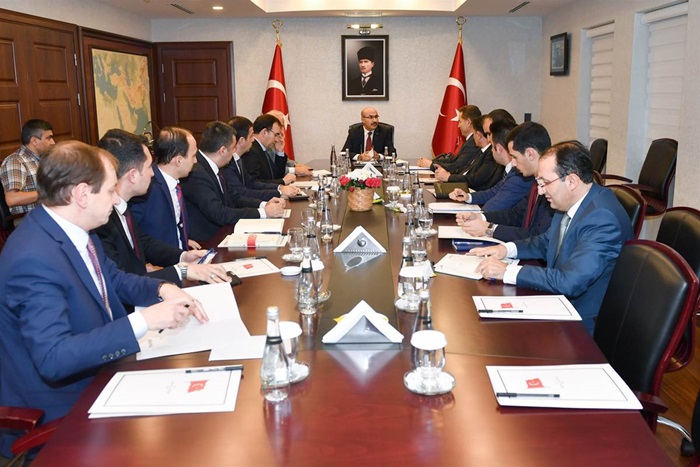 Vali Demirtaş, İlçe Kaymakamlarıyla Bir Araya Geldi