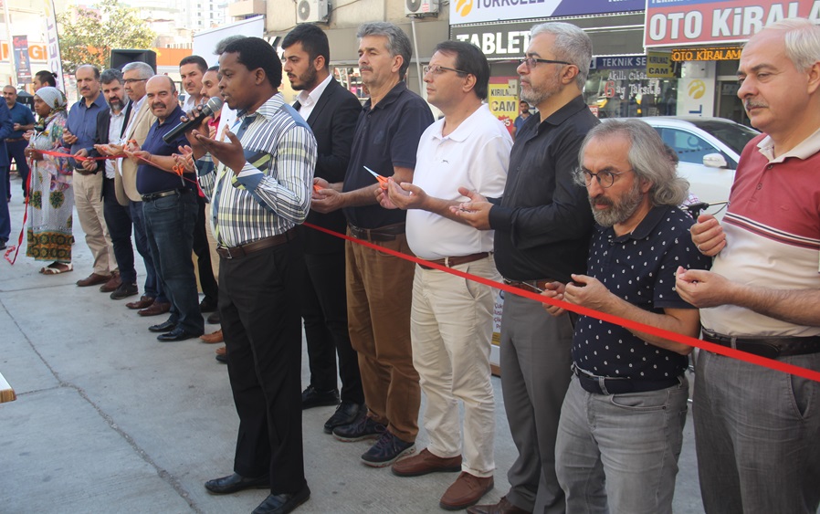 Çukurova Uluslararası Gençlik Merkezi Açıldı.