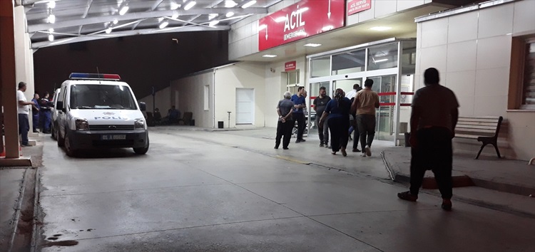 Adana'da düğünde kavga: 8 yaralı