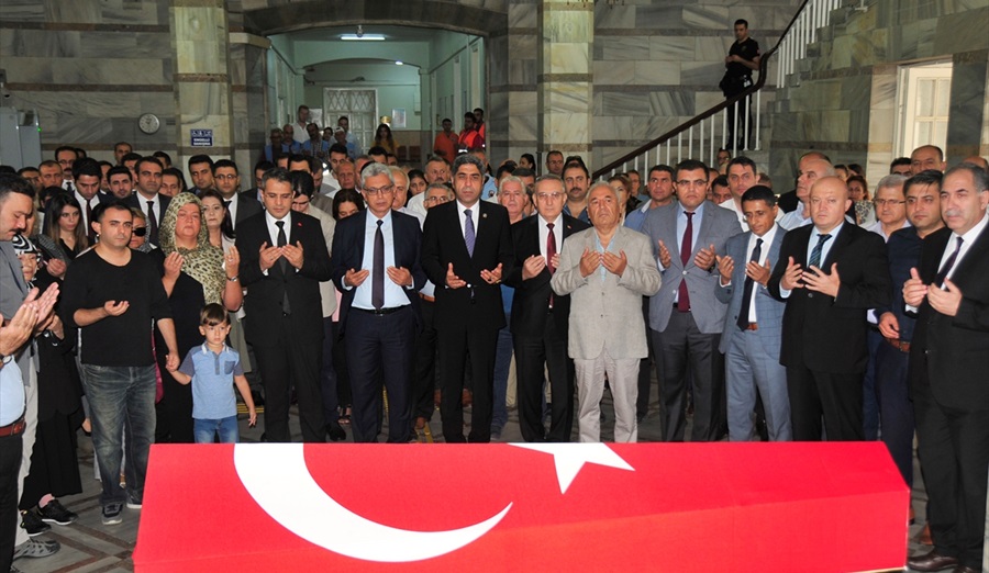 Vefat eden emekli hakim için tören düzenlendi