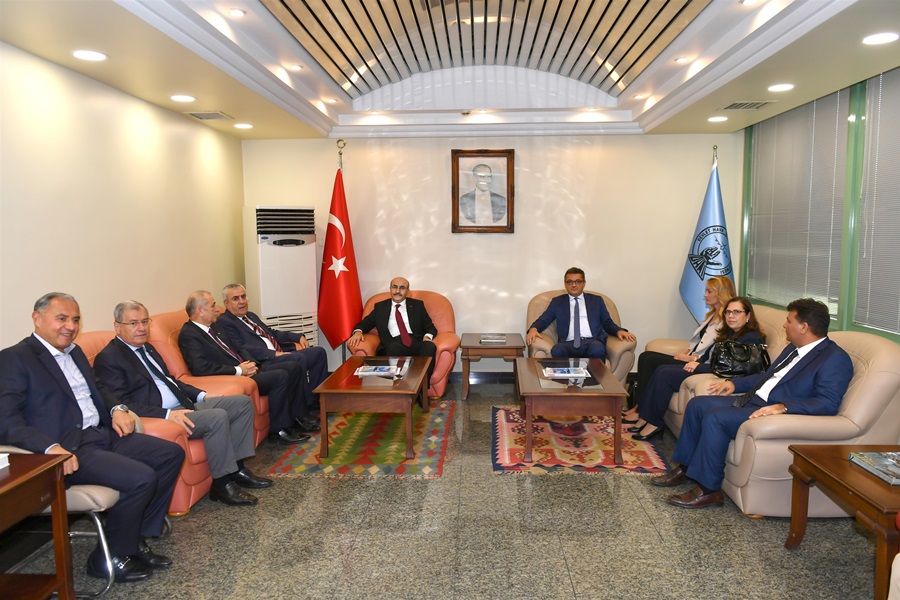 Vali Demirtaş, KKTC Başbakanı Tufan Erhürman Ve Oda Başkanları İle Bir Araya Geldi