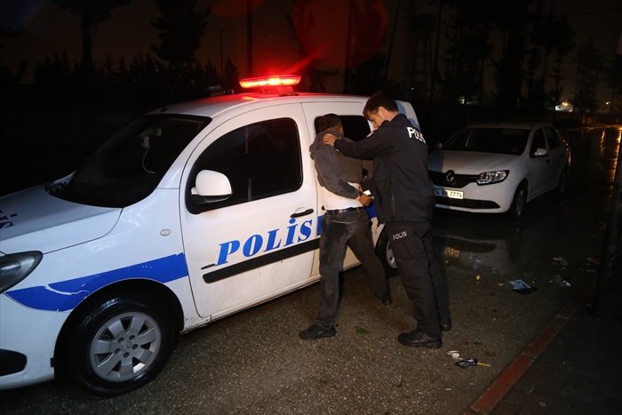 Adana'da aranan cipteki 5 şüpheli gözaltına alındı