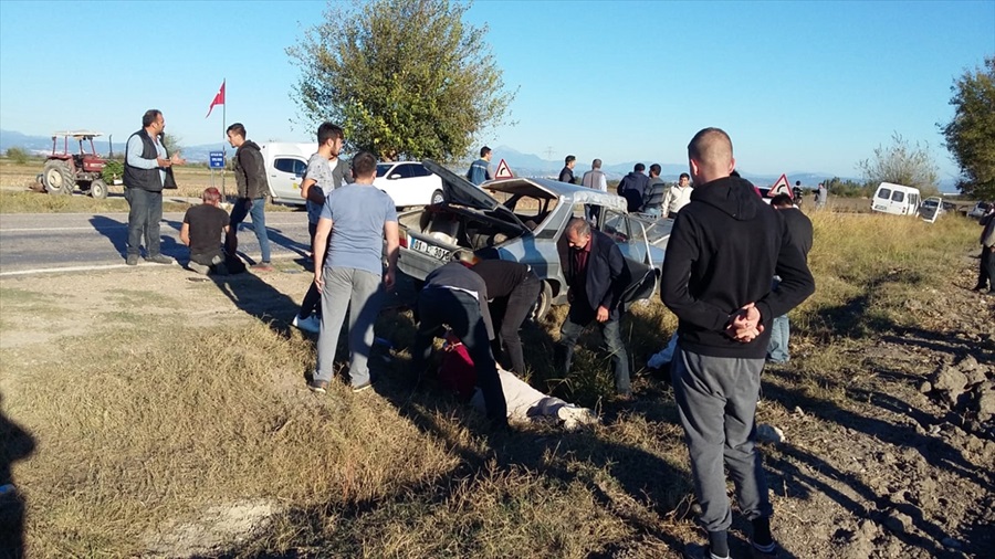 Adana'da trafik kazası: 5 yaralı 