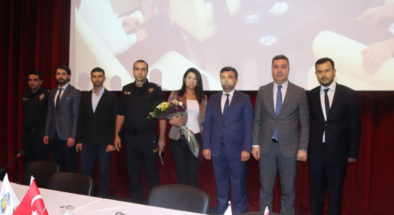 Ceyhan Emniyet Müdürlüğünden lise öğrencilerine bilgilendirme
