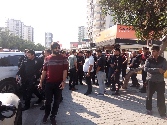 Adana'da kavga: 2 yaralı
