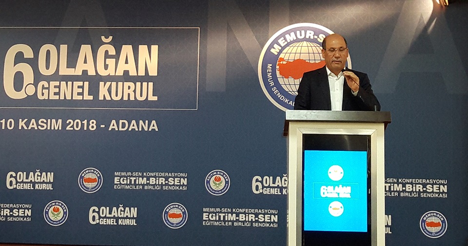 Eğitim-Bir-Sen Üyeleri Yeniden 'Mehmet Sezer' Dedi