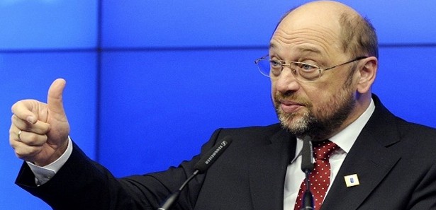 Martin Schulz'tan Türkiye'ye küstah tehdit