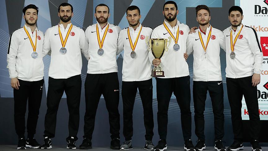 Millilerden Dünya Karate Şampiyonası'nda 6 madalya