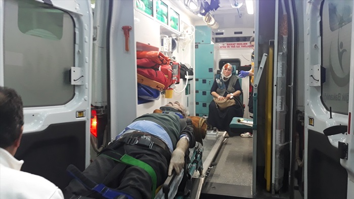 Kozan'da trafik kazası: 3 yaralı 