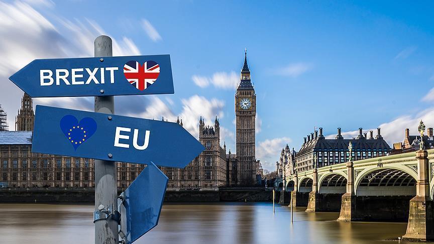 Brexit kördüğüm olsa da mizahı patlattı