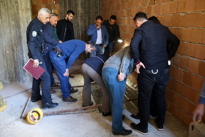 Adana'da inşaatın bodrumunda ceset bulundu