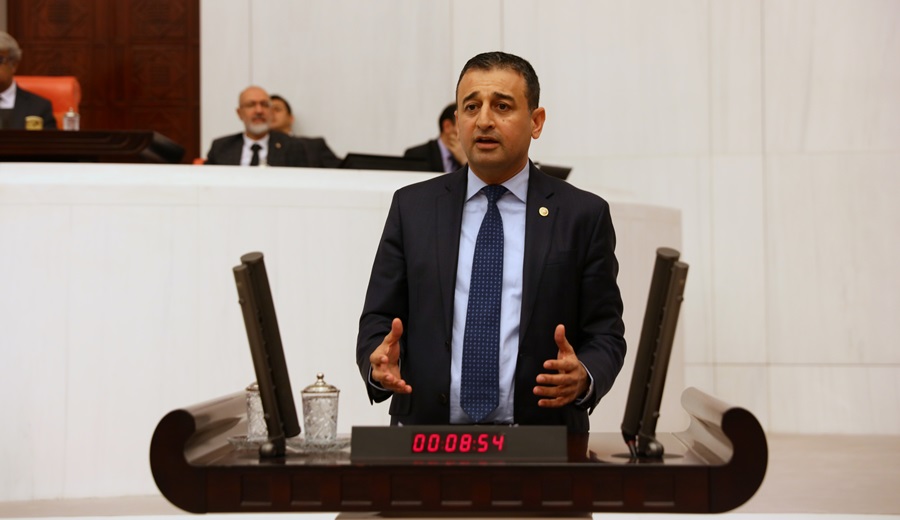 CHP'li Bulut:  Her şehirde yerel gazeteler yayımlanmalıdır..