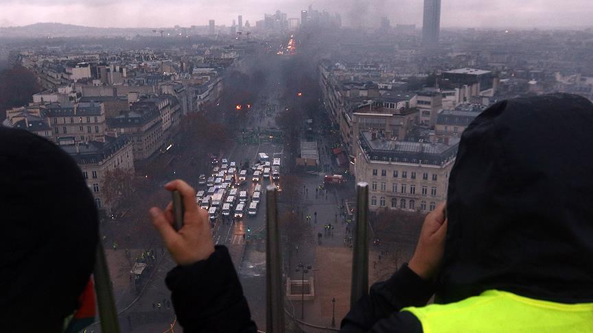 Paris'te cumartesi günü hayat duracak