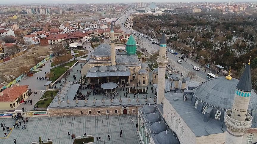 İzzet Güllü: Mevlana'nın İnsan Psikolojisine Dair Eşsiz Tespitleri