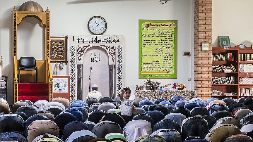 Atina'nın ilk ibadete açık camisi için imam aranıyor