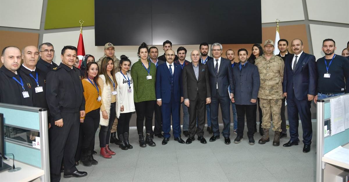 Vali Demirtaş’tan 112 Acil Çağrı Merkezine Ziyaret
