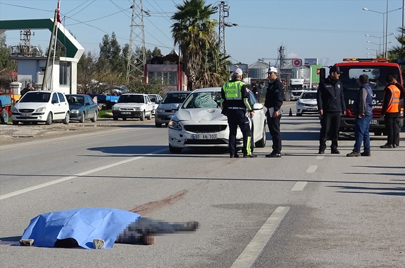 Adana'da otomobilin çarptığı bisikletli öldü