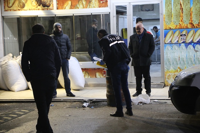 Adana'da bıçaklı kavga: 1 yaralı
