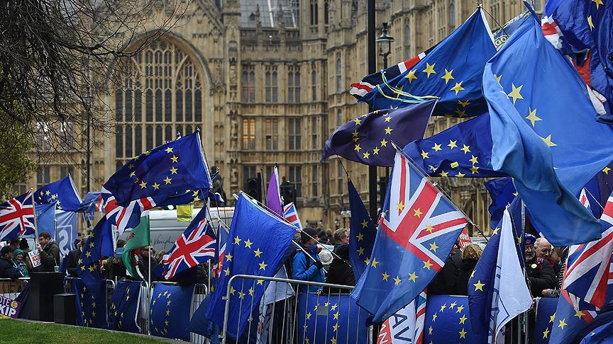 Barnier: Anlaşmasız Brexit ihtimali hiç bu kadar yüksek olmamıştı