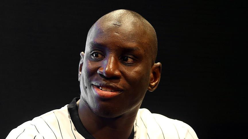 Demba Ba'dan Uygur Türklerine destek çağrısı