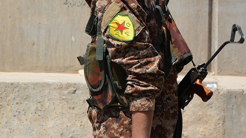 YPG/PKK Suriye'de onlarca genci zorla silah altına aldı