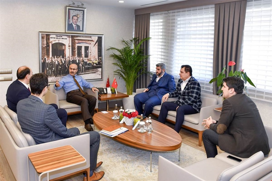Vali Demirtaş, Tavukçuluk Firmalarının Yetkilileri İle Bir Araya Geldi