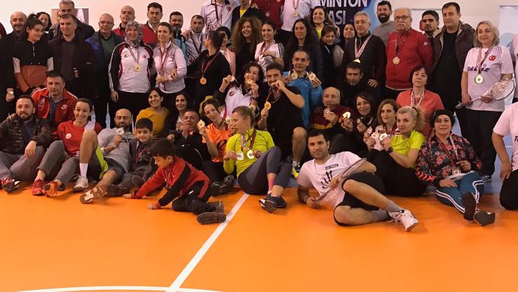 Master ve Halk Türkiye Badminton Şampiyonası sona erdi