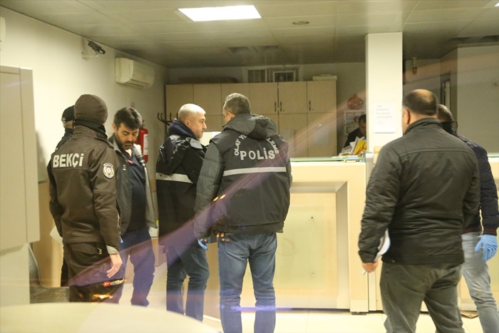 Adana'da PTT şubesinden hırsızlık